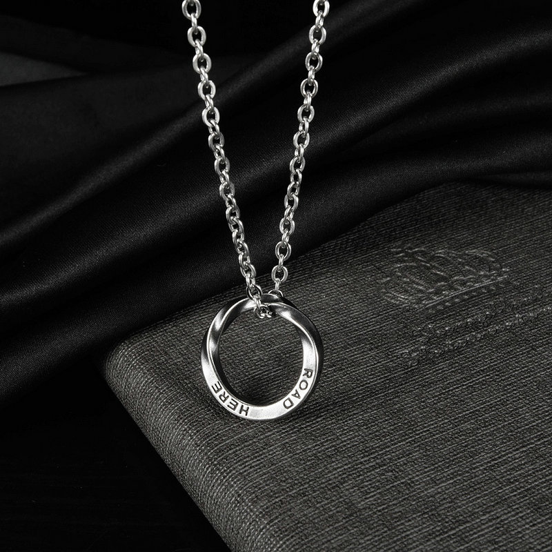 Mobius-Ring-Halskettenanhänger – Men Accessories Pk Bewertung und Preis